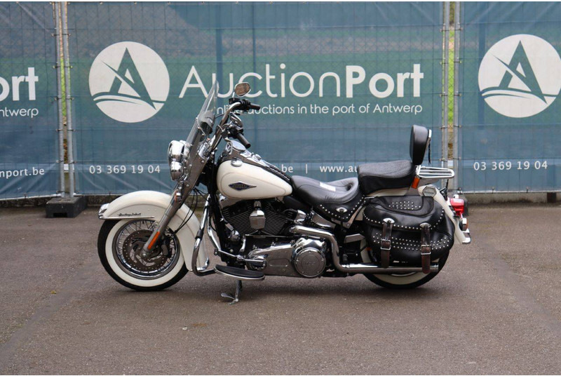 Harley-Davidson Heritage Softail - Motorcycle: picture 2 Harley-Davidson Heritage Softail - Motorcycle: picture 2