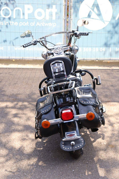 Harley-Davidson Heritage Softail Classic - Motorcycle: picture 5 Harley-Davidson Heritage Softail Classic - Motorcycle: picture 5