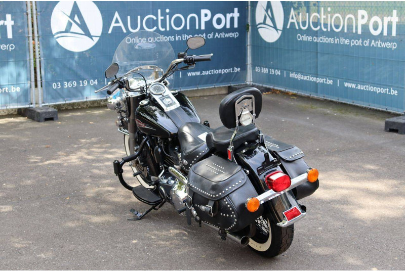 Harley-Davidson Heritage Softail Classic - Motorcycle: picture 4 Harley-Davidson Heritage Softail Classic - Motorcycle: picture 4