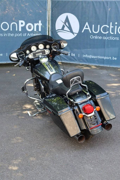 Harley-Davidson Street Glide - Motorcycle: picture 4 Harley-Davidson Street Glide - Motorcycle: picture 4