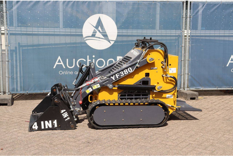 Infront YF380 - Crawler loader: picture 1 Infront YF380 - Crawler loader: picture 1