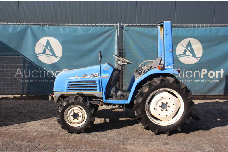 Iseki Sial 23 - Farm tractor: picture 2 Iseki Sial 23 - Farm tractor: picture 2