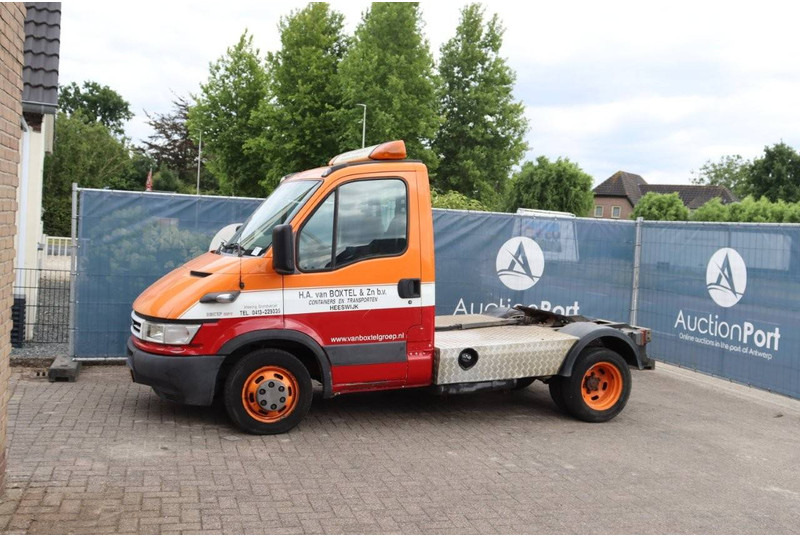 Iveco 35C17 - Container transporter/ Swap body truck: picture 1 Iveco 35C17 - Container transporter/ Swap body truck: picture 1