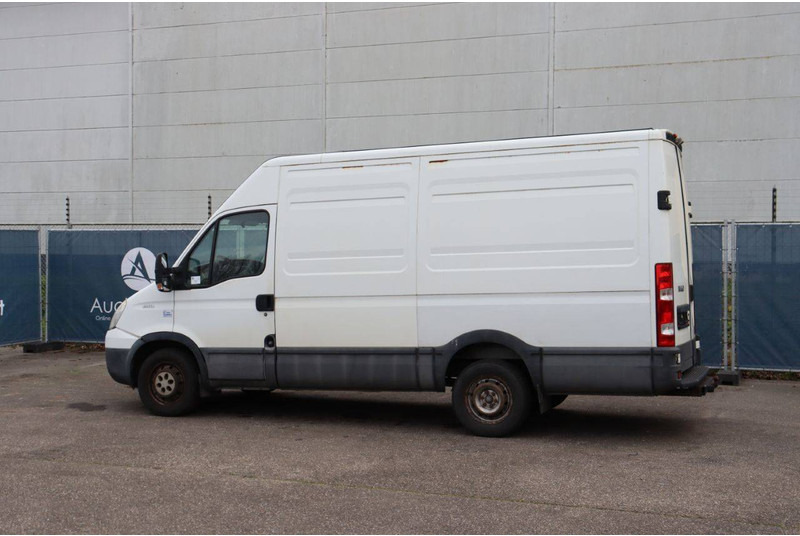 Iveco Daily 35S13 - Panel van: picture 4 Iveco Daily 35S13 - Panel van: picture 4