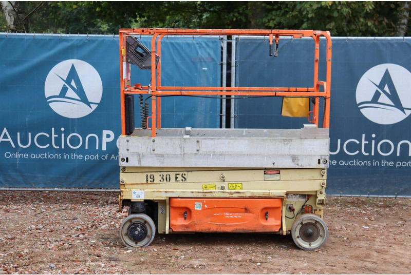 JLG 1930ES - Scissor lift: picture 2 JLG 1930ES - Scissor lift: picture 2