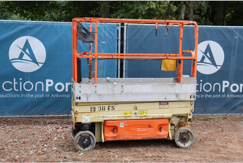 JLG 1930ES - Scissor lift: picture 1 JLG 1930ES - Scissor lift: picture 1