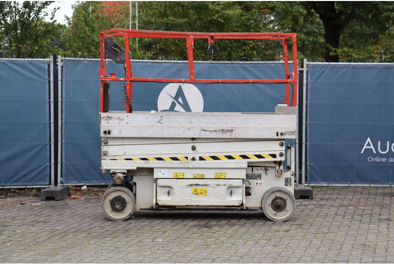 JLG 2030 ES - Scissor lift: picture 2 JLG 2030 ES - Scissor lift: picture 2