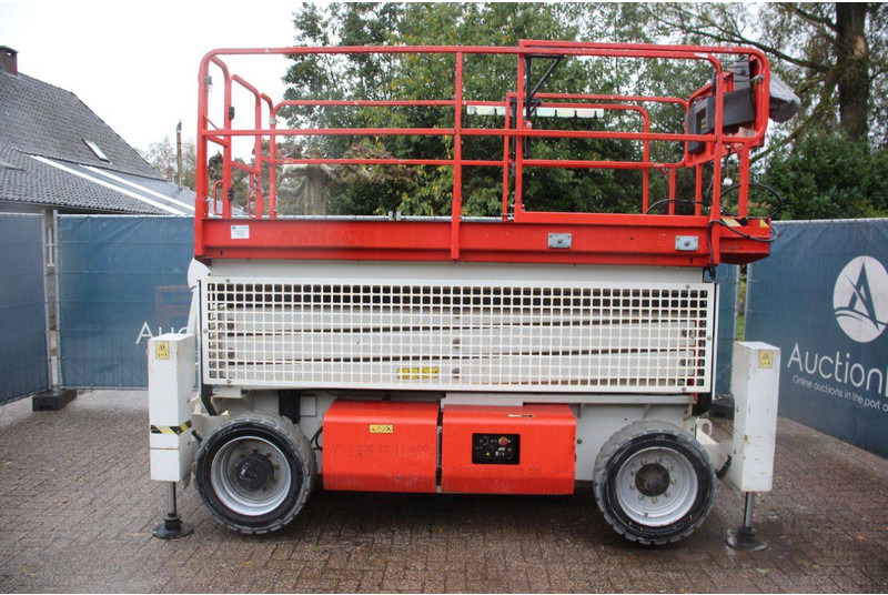JLG 3369LE - Scissor lift: picture 2 JLG 3369LE - Scissor lift: picture 2