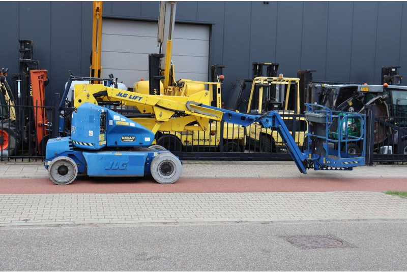 JLG M400AJPN - Articulated boom: picture 1 JLG M400AJPN - Articulated boom: picture 1