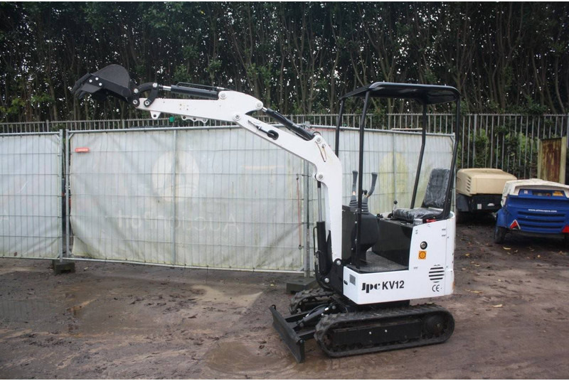 Mini excavator JPC KV12: picture 8