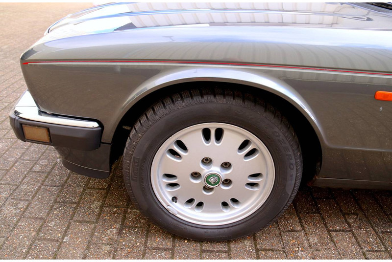 Jaguar XJ-12 - Sedan: picture 5 Jaguar XJ-12 - Sedan: picture 5