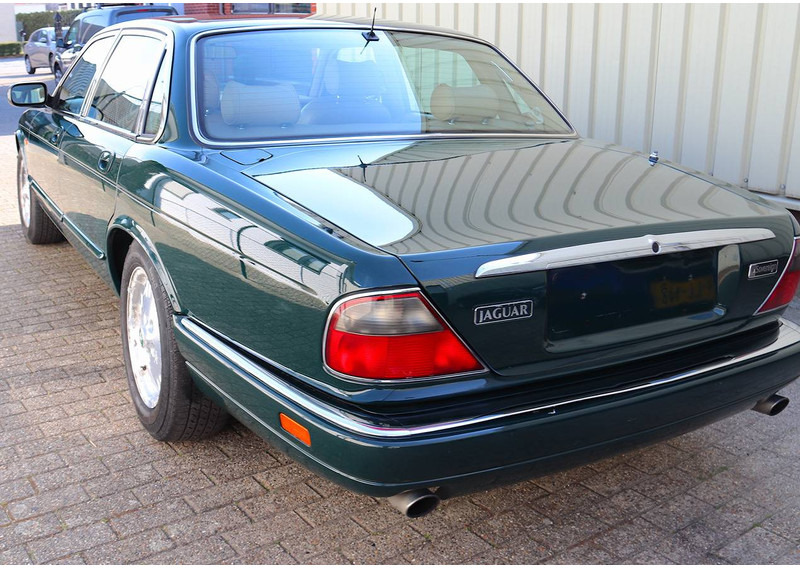 Jaguar XJ (X300) Sovereign 4.0 - Sedan: picture 5 Jaguar XJ (X300) Sovereign 4.0 - Sedan: picture 5