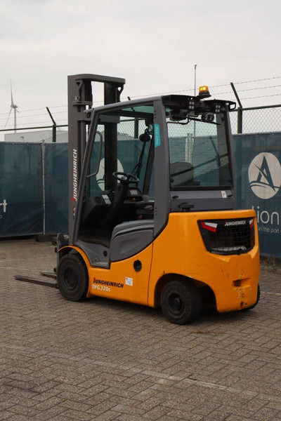 Jungheinrich DFG 320s - Diesel forklift: picture 4 Jungheinrich DFG 320s - Diesel forklift: picture 4