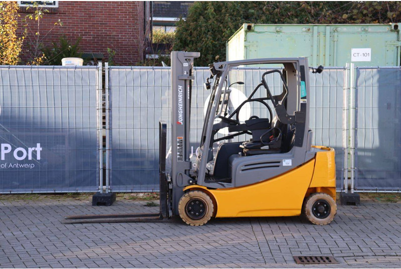 Jungheinrich EFG 320 - Electric forklift: picture 1 Jungheinrich EFG 320 - Electric forklift: picture 1
