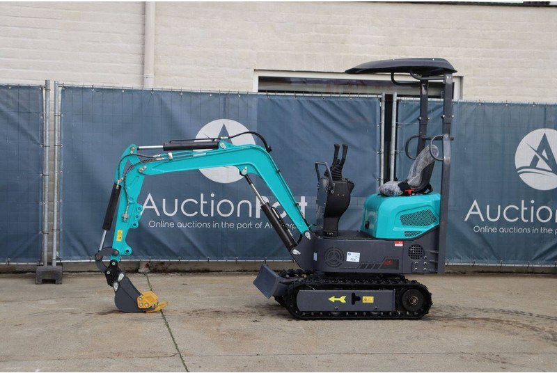 Kato - Mini excavator: picture 1 Kato - Mini excavator: picture 1