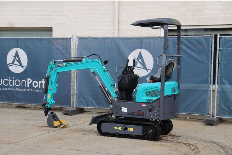 Kato - Mini excavator: picture 3 Kato - Mini excavator: picture 3