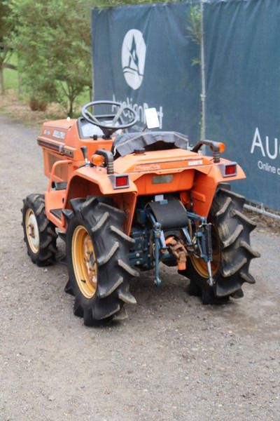 Kubota B1-14 Bulltra - Farm tractor: picture 4 Kubota B1-14 Bulltra - Farm tractor: picture 4
