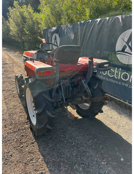 Kubota GL221 Grandel - Farm tractor: picture 3 Kubota GL221 Grandel - Farm tractor: picture 3