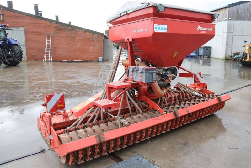 Kuhn HR 4004D - Sowing equipment: picture 4 Kuhn HR 4004D - Sowing equipment: picture 4