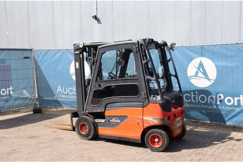 Linde E20 - Electric forklift: picture 3 Linde E20 - Electric forklift: picture 3
