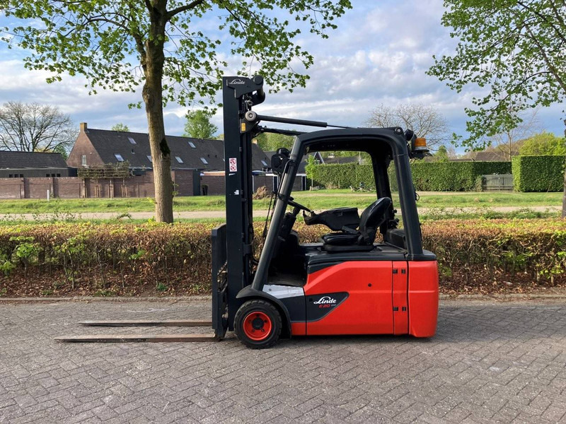 Linde E20L-02 - Electric forklift: picture 2 Linde E20L-02 - Electric forklift: picture 2