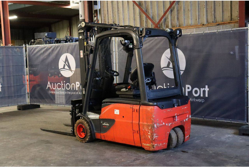Linde E20L-02 - Electric forklift: picture 3 Linde E20L-02 - Electric forklift: picture 3
