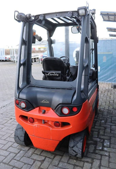 Linde E25-01 - Electric forklift: picture 5 Linde E25-01 - Electric forklift: picture 5