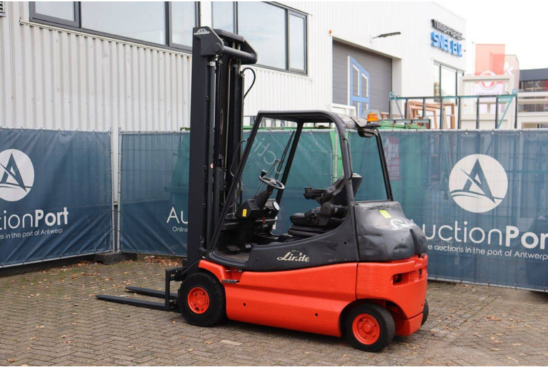 Linde E25-02 - Electric forklift: picture 3 Linde E25-02 - Electric forklift: picture 3