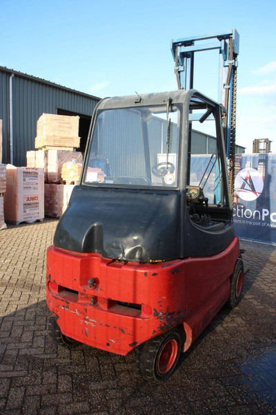 Linde E30-02 - Electric forklift: picture 5 Linde E30-02 - Electric forklift: picture 5