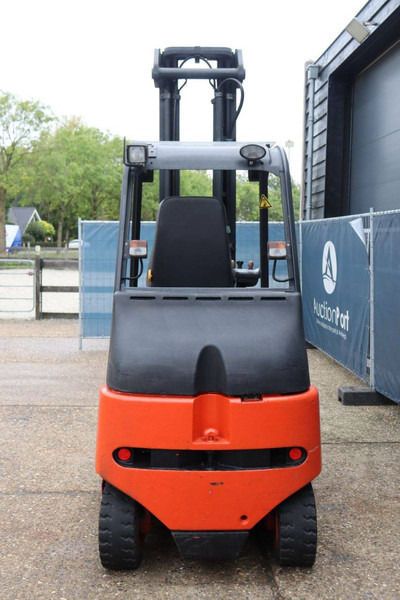 Linde E30/03/600 - Electric forklift: picture 5 Linde E30/03/600 - Electric forklift: picture 5