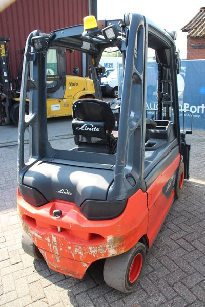 Linde E30L-01 - Electric forklift: picture 5 Linde E30L-01 - Electric forklift: picture 5