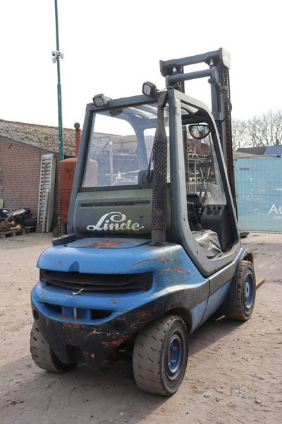 Linde H30D-03 - Diesel forklift: picture 5 Linde H30D-03 - Diesel forklift: picture 5