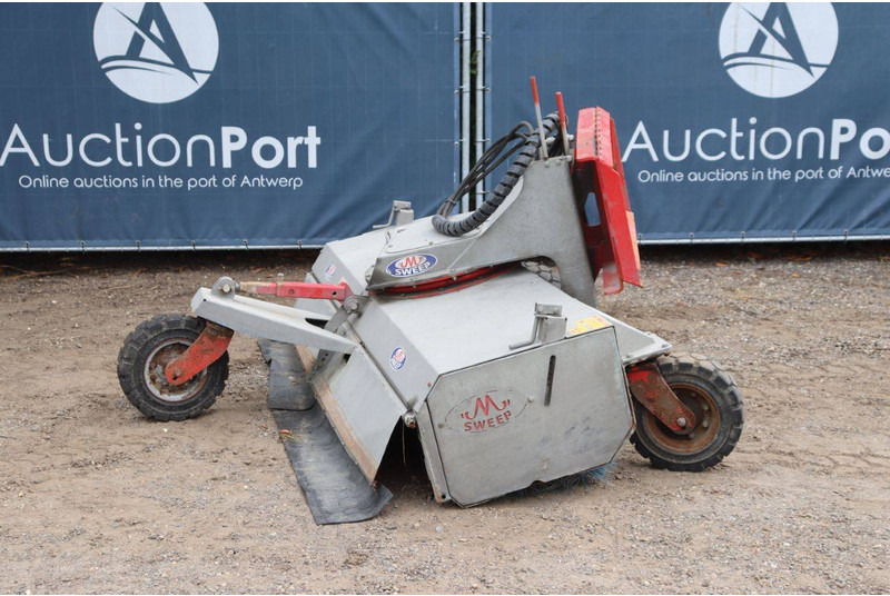 M-SWEEP - Road sweeper: picture 2 M-SWEEP - Road sweeper: picture 2