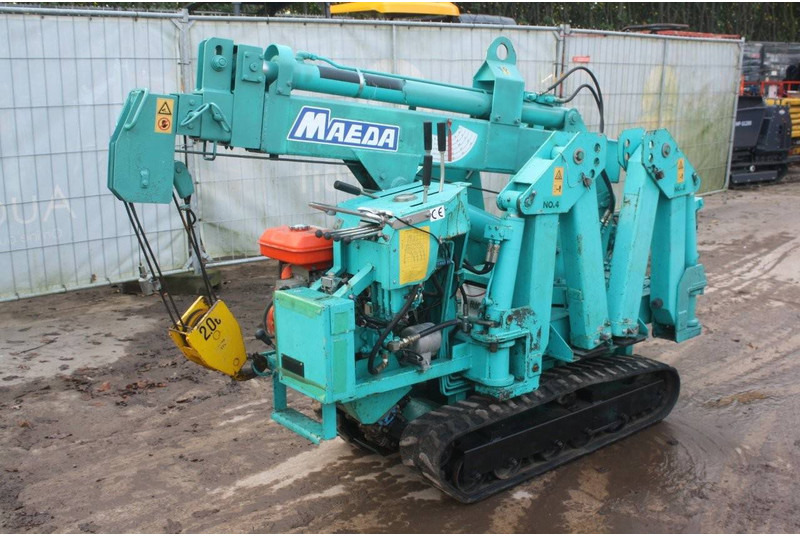 Maeda 205 - Crawler crane: picture 1 Maeda 205 - Crawler crane: picture 1