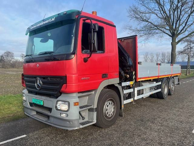 Mercedes-Benz Actros 2832 6x2 - Crane truck: picture 2 Mercedes-Benz Actros 2832 6x2 - Crane truck: picture 2