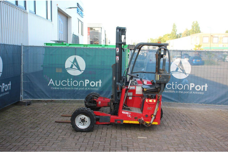 Moffett M4 20.4 - Truck mounted forklift: picture 2 Moffett M4 20.4 - Truck mounted forklift: picture 2