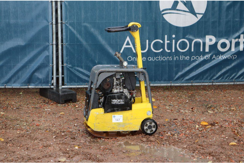 Neuson DPU3050 - Vibratory plate: picture 1 Neuson DPU3050 - Vibratory plate: picture 1