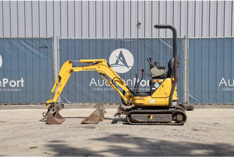 New Holland E9SR - Mini excavator: picture 2 New Holland E9SR - Mini excavator: picture 2