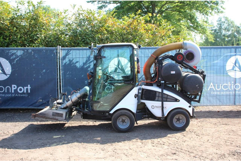 Nilfisk City Ranger 2250 - Road sweeper: picture 2 Nilfisk City Ranger 2250 - Road sweeper: picture 2