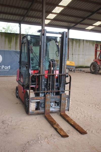 LPG forklift Nissan 25: picture 6