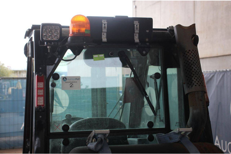 LPG forklift Nissan 25: picture 16