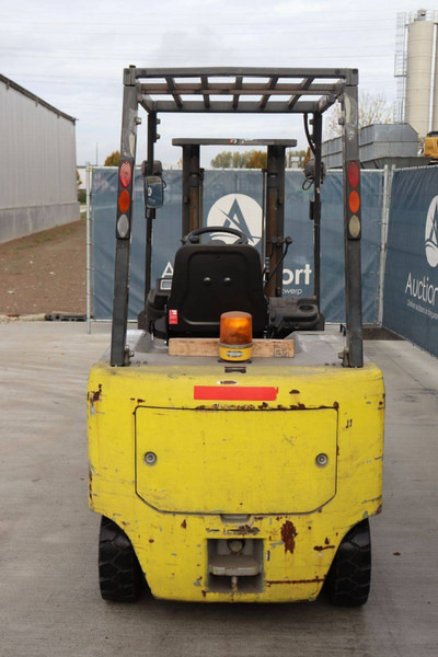 Nissan P1B2 - Electric forklift: picture 5 Nissan P1B2 - Electric forklift: picture 5