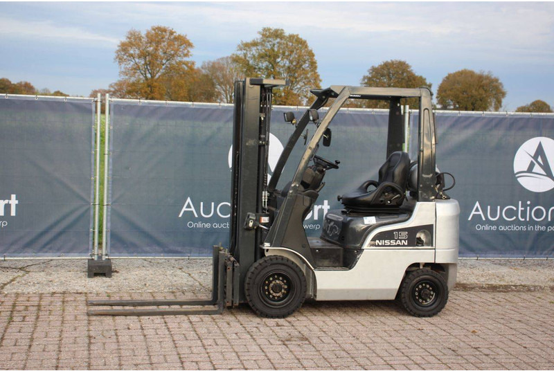 Nissan P1P1A15D - LPG forklift: picture 1 Nissan P1P1A15D - LPG forklift: picture 1