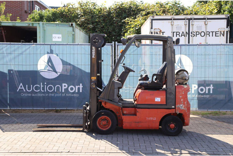 Nissan PD01A15PQ - LPG forklift: picture 2 Nissan PD01A15PQ - LPG forklift: picture 2