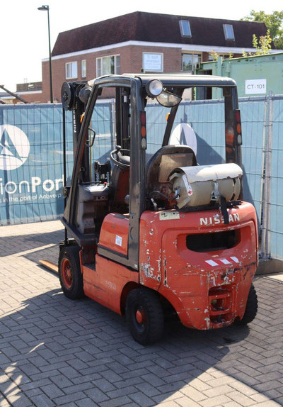 Nissan PD01A15PQ - LPG forklift: picture 4 Nissan PD01A15PQ - LPG forklift: picture 4
