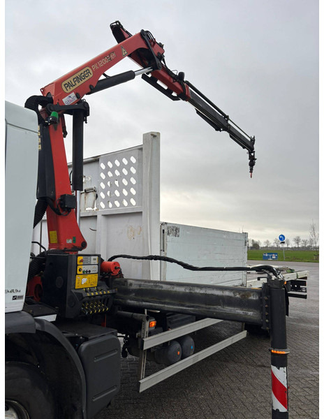 Renault Premium 310 - Crane truck: picture 4 Renault Premium 310 - Crane truck: picture 4