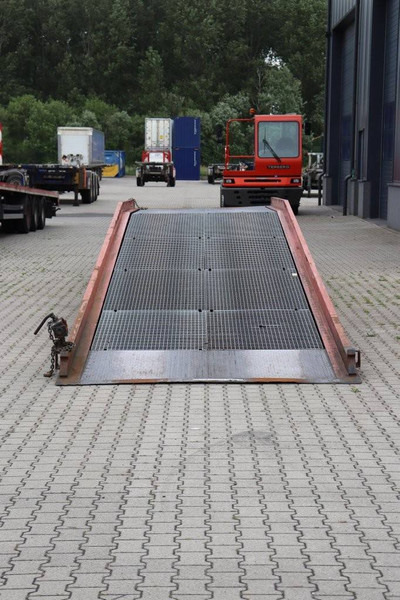 STORAX - Dropside/ Flatbed trailer: picture 5 STORAX - Dropside/ Flatbed trailer: picture 5
