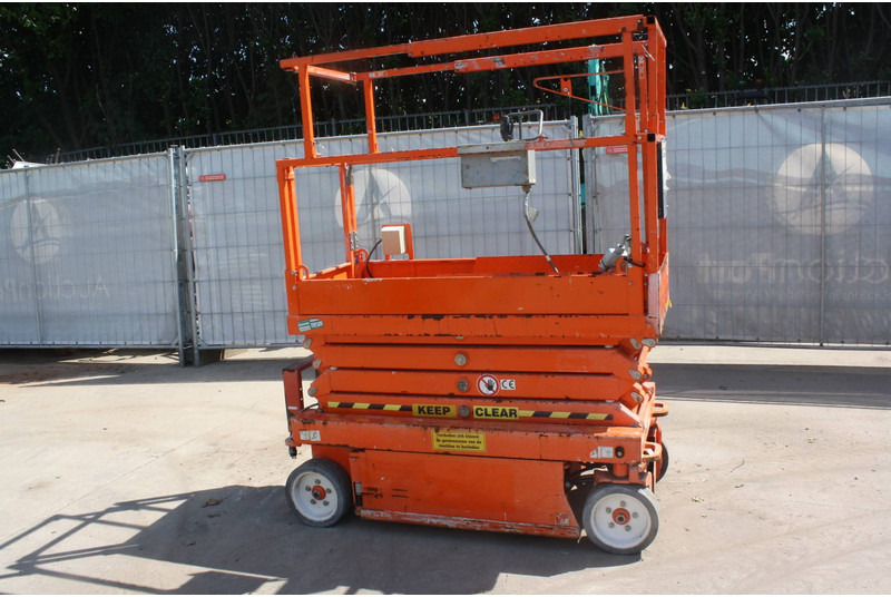 Skyjack S3219 - Scissor lift: picture 2 Skyjack S3219 - Scissor lift: picture 2