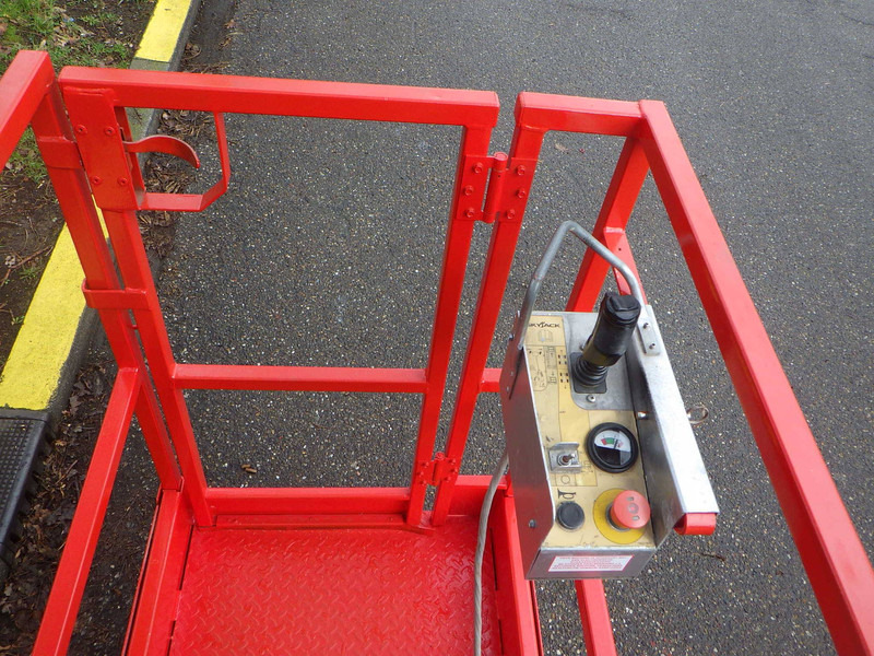 Skyjack SJ16 - Aerial platform: picture 5 Skyjack SJ16 - Aerial platform: picture 5