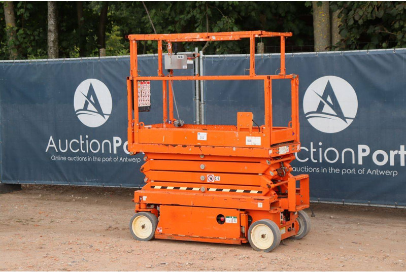 Skyjack SJ3219 - Scissor lift: picture 3 Skyjack SJ3219 - Scissor lift: picture 3